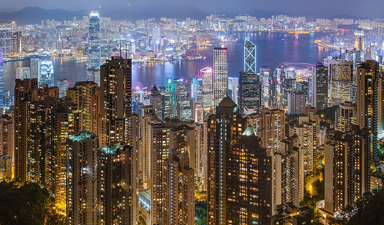 香港、カンボジアを「高リスク」の国としてそのリスクに追加