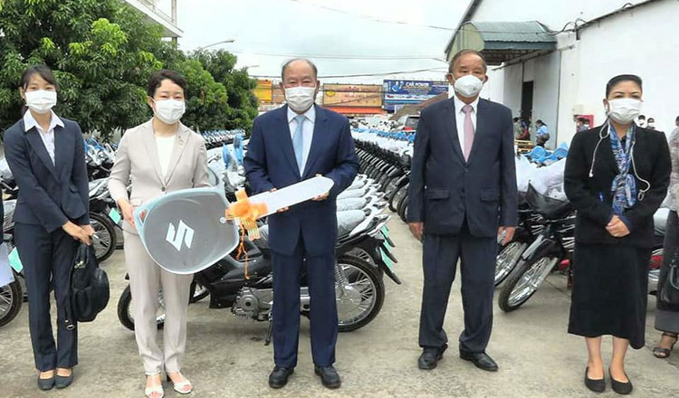 日本　400台のオートバイを保健省に寄贈