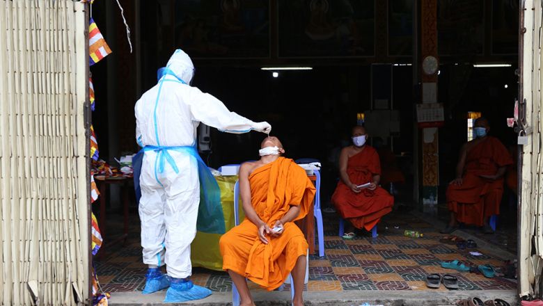 プノンペン　2日間で全て寺院の僧侶等の検査を行った　結果は今後判明