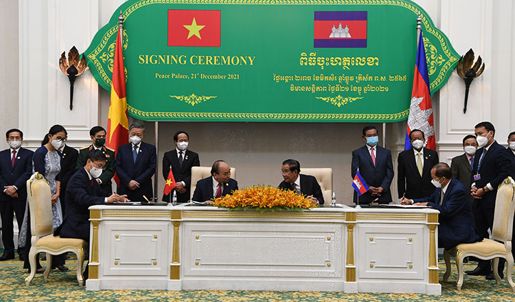 ベトナム大統領の訪問中に結ばれた7つの重要な協定に署名　＜動画有り＞