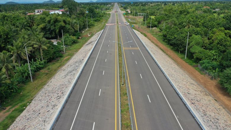 日本支援の国道5号線のバッタンバン-シソポンルート　1月に開通