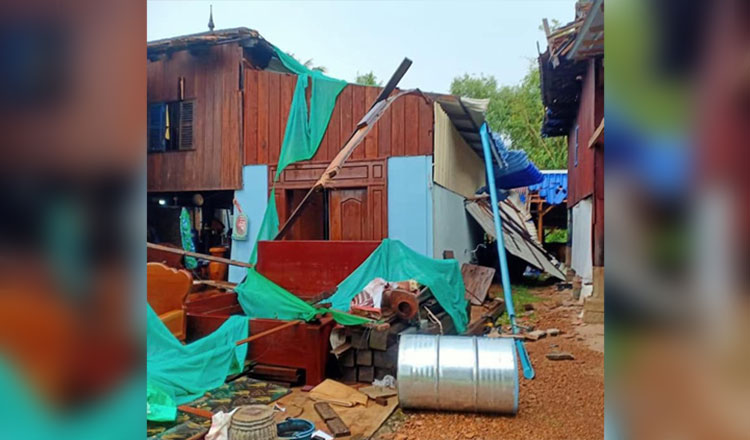 4月、各地を熱帯暴風雨が襲い　落雷で6人死亡、数百軒の家屋に被害が出る