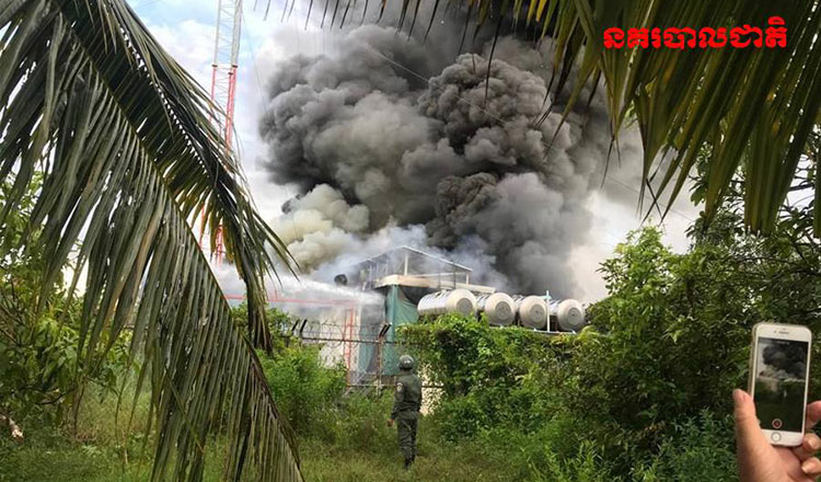 ポーサット　落雷でアンテナ塔が炎上、周辺住民はパニック