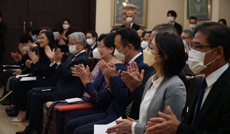 日本大使館、日本・カンボジア友好70周年を祝う
