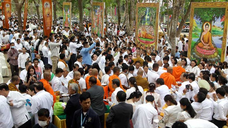 首相、5月4日（祝日）の仏教徒の祭日「ビサック・ボチェアの日」を祝す