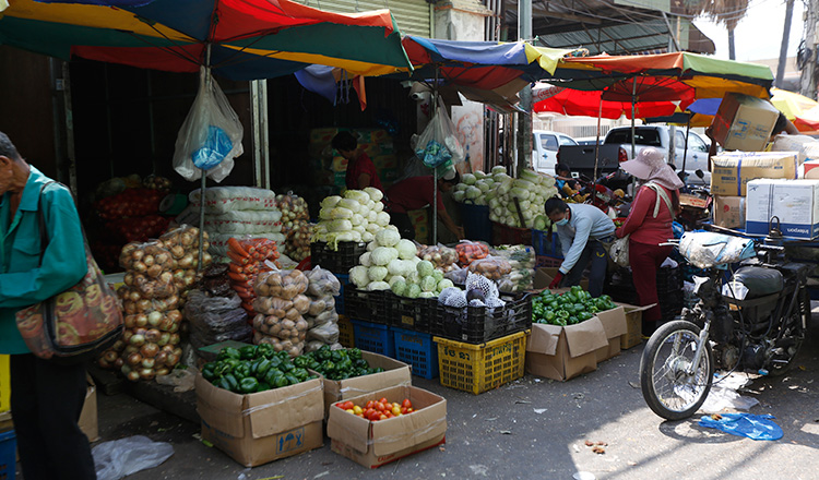 カンボジア人にとって依然として「インフレ」が最大の懸念事項
