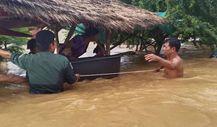 バッタンバン州　一部地域に深刻な洪水発生
