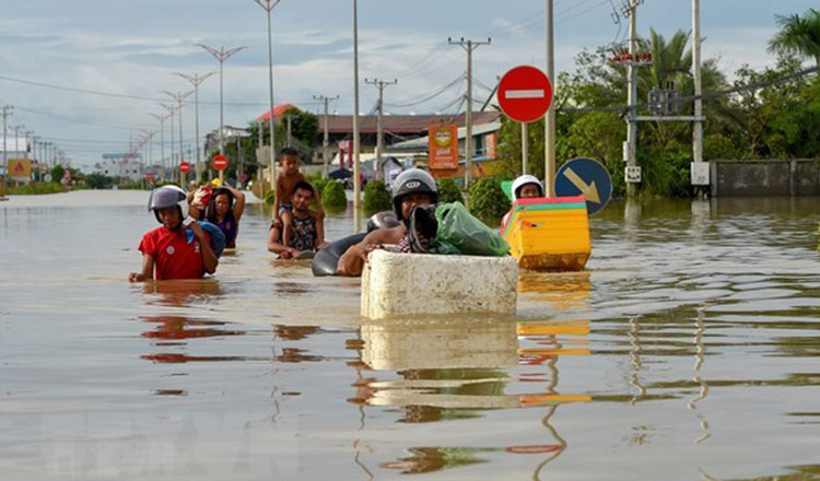 首相、州当局に「洪水被害者への支援に注意を払え」と要請