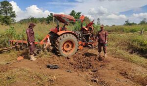 対戦車地雷の爆発でバッタンバンの農民が重傷
