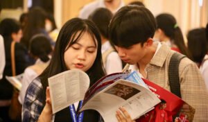 教育フォーラム　「安易な合格は学生の質に悪影響を与える」と指摘