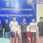 警察　プノンペン都心部で多量の銃押収、外国人9人を逮捕