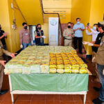 ラオス国境、警察が密売業者から160kgの麻薬を押収、容疑者らは逃亡中