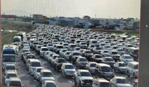 プノンペン~シアヌークビル高速道路、年末年始に車両通行台数が8万台を記録