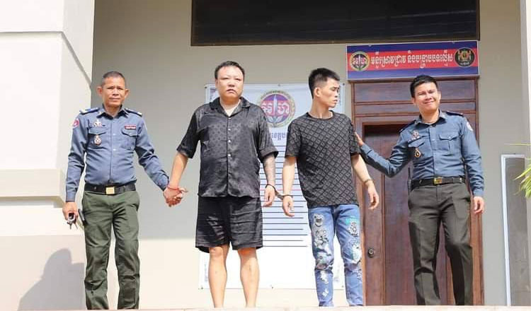 ポイペト　同胞への暴力行為及び武器、麻薬所持で中国人2人を逮捕