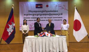 日本 3つの主要プロジェクトに828,546ドル相当を支援