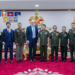 米国とカンボジア、軍事協力の強化について協議