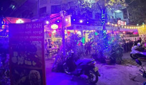 24時間騒音に住民の怒り 警察がプノンペンの悪名高い私営の「騒音公害」に介入