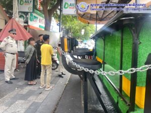 プノンペンの「ビールバス」、ブランド名を「環境に優しい探検」に変更