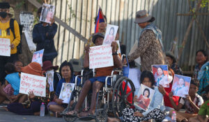 ボン・タムーク住民が運河建設をめぐって首相の介入を求める