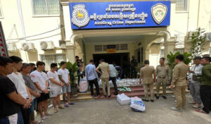 海路で台湾への麻薬密輸事件、台湾人6人が裁判に