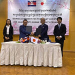 日本政府　プノンペンの芸術大学に伝統楽器を提供