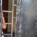 女性が「不法拘束」主張でプノンペン交通警察署長を10万ドル請求で告訴