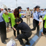 2023年、カンボジアは2,159人の犯罪外国人を強制送還