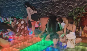 ポイペト ナイトクラブ2ヶ所捜索で麻薬容疑で192人(外国人68人含む)逮捕