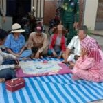 過去6日間で400人近くの容疑者が警察に拘束