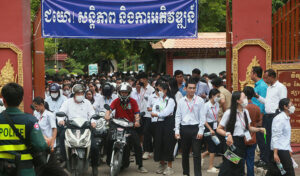 文科省、バカロレア2の試験を 10 月に前倒し