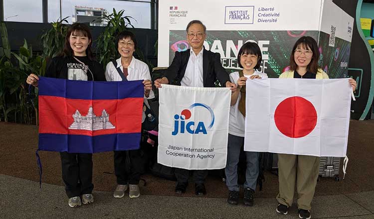 JICAのボランティア5名がカンボジアに到着