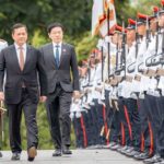 フン・マネ首相がシンガポールに到着、首脳らと会談