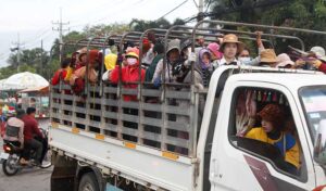 オックスファム 下請けの衣料品労働者に対する保護の欠如を指摘