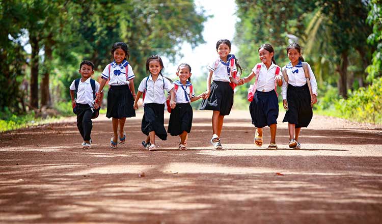 児童福祉機関　2023年にカンボジアの150万人の少女、少年の生活が改善