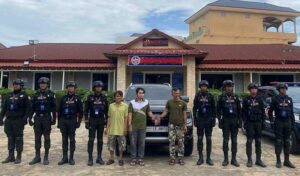 3人(ベトナム人、カンボジア人)を弾薬の違法輸送で起訴