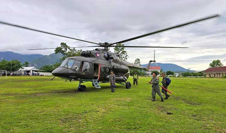 国防大臣　軍用ヘリコプター墜落で2人が行方不明と確認