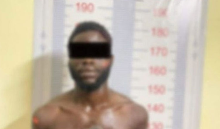 プノンペン　マチェーテ（斧）で襲撃のナイジェリア人男を逮捕