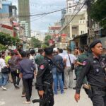 ＜続報＞ 首相、路上で麻薬中毒者の刃物で殉職した警官を悼む