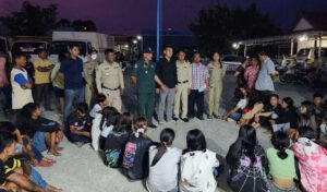 カンダル州 電子タバコ摘発で52人を取り締まり