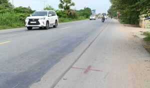 8月5日 テチョ運河起工式で道路閉鎖や祝日に、プノンペンでは祝賀花火