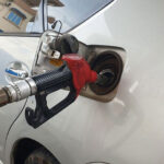 ガソリン、ディーゼル価格が1リットルあたり4,000リエル以下に下落