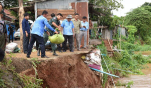 コンポンチャム州 河岸決壊で数百人が家を失う危機