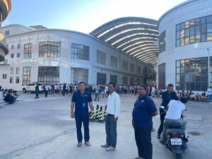 コンポンスプー 中国人経営施設で特殊詐欺拠点の捜索、多国籍1000人超を拘束