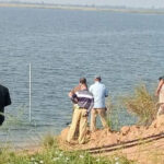 ポイペト　貯水池で中国人遺体を発見、体に金属の重り　殺人事件で捜査