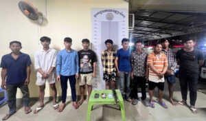 シハヌークビルの路上で激しい乱闘で地元民10人を逮捕