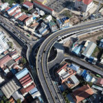 プノンペン　モロドクテチョ高架道路が一時開通