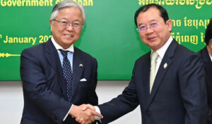 保健省は各省庁向けに、日本から廃棄物焼却炉29台を受領