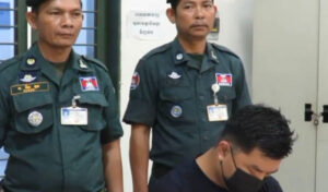 養父の家族は、養父を刺殺した「義理の息子」に終身刑を求める