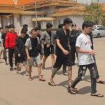 不法移民ベトナム人42人を国外追放