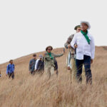 環境大臣　クノン・プサールのグリーンツーリズムと森林再生作業を視察